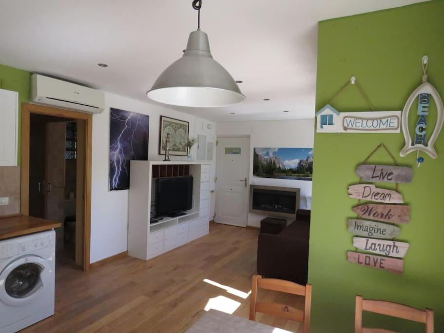 Coqueto Alojamiento Con Banera De Hidromasaje Apartment Tarragona Ngoại thất bức ảnh